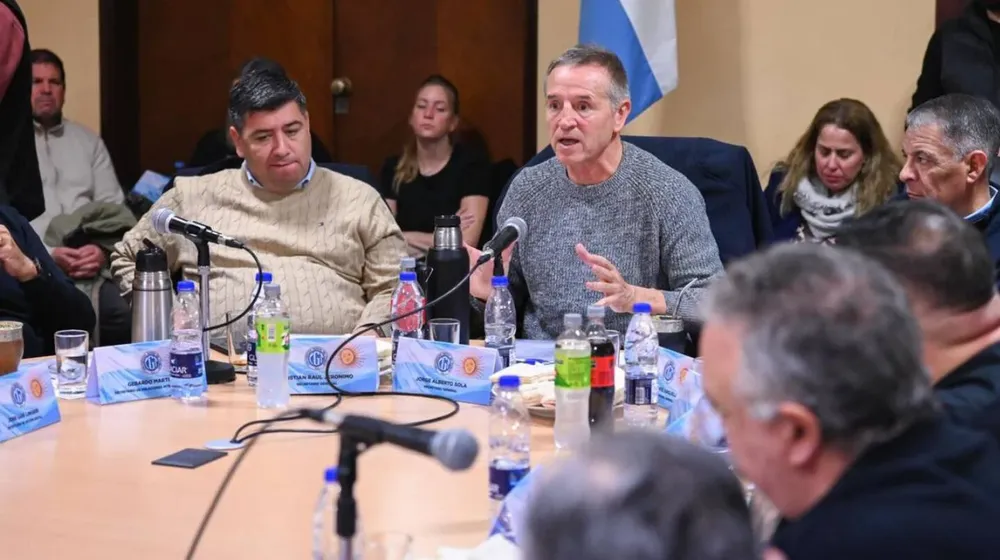 despues-de-reunirse-con-el-papa-en-roma-la-cgt-advirtio-por-la-situacion-social-le-reclamo-dialogo-al-gobierno-y-no-descarto-una-medida-de-fuerza-antes-de-fin-de-ano-foto-cgt-ZL27474R5FFEFONNBZWBFHADVA